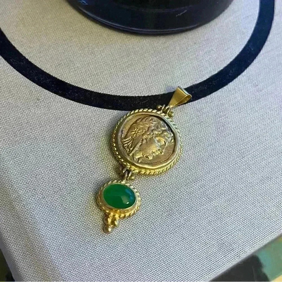 Intaglio Roman Coin Pendant Solid Silver | 925 Sterling Silver - Picture 4 of 6